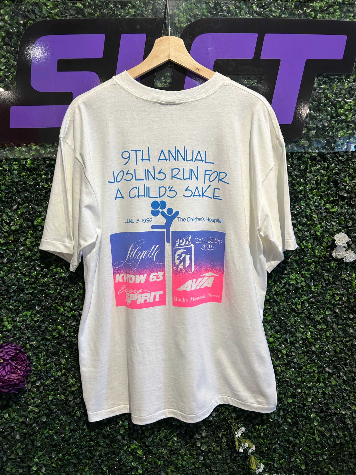 1990 Joslins Run For A Childs Sake T-Shirt. Size Large