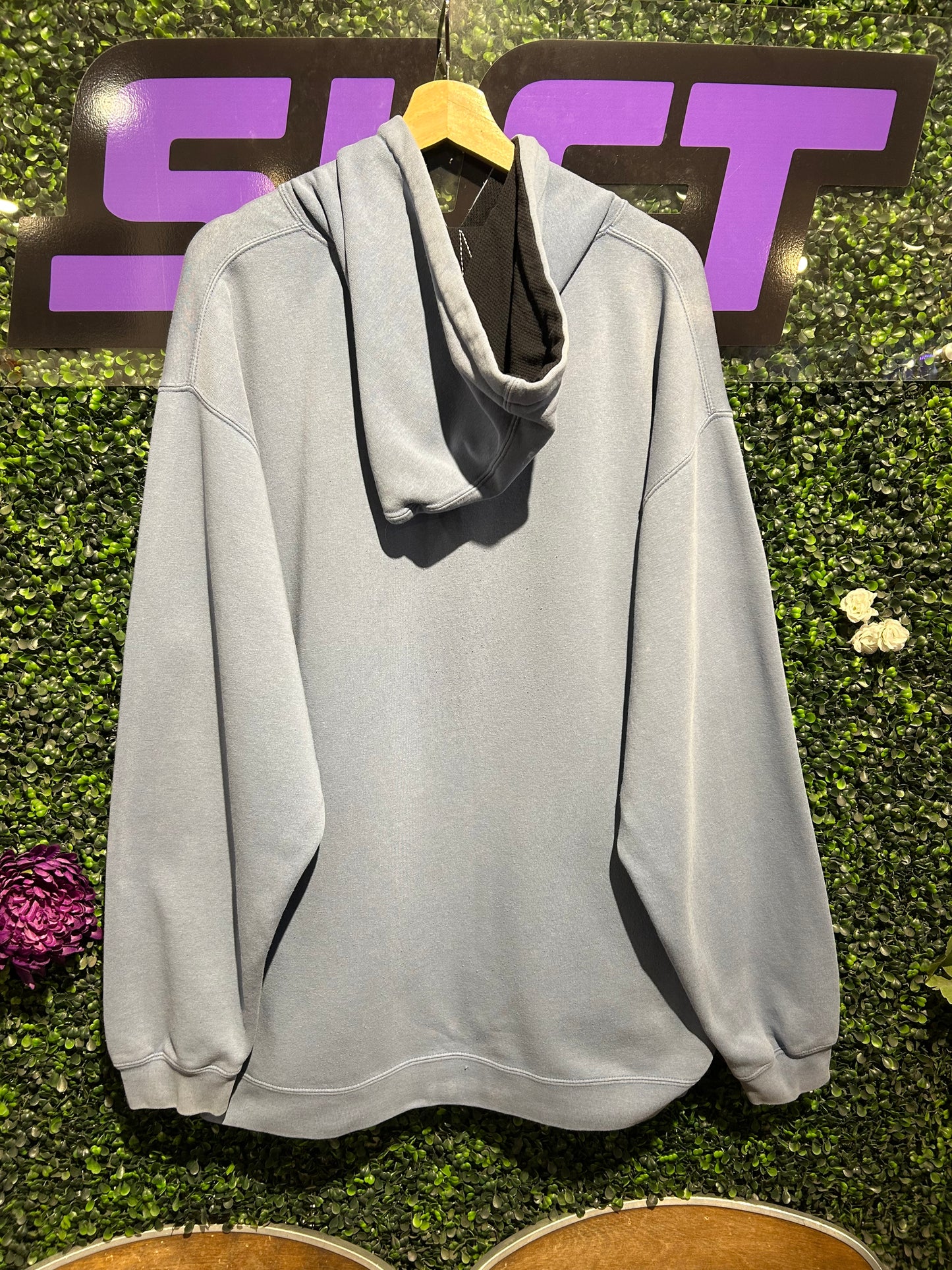 00s Quiksilver Hoodie. Size XL