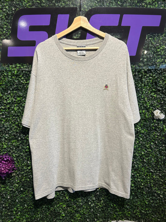 Vintage Tommy Hilfiger T-Shirt. Size L/XL