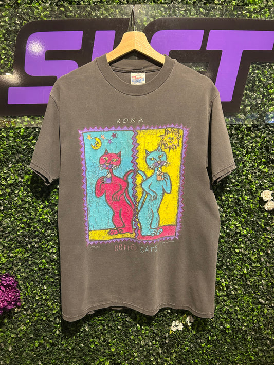 Vintage Coffee Cats Art T-Shirt. Size M/L