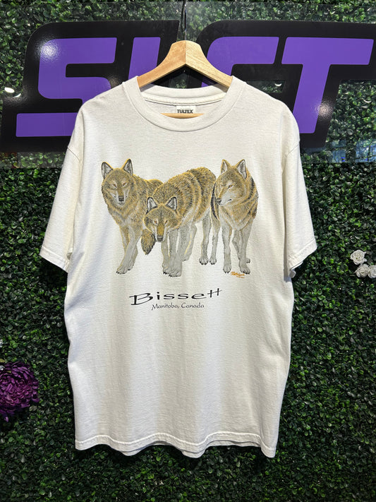 90s Bissett Manitoba Canada Wolf  T-Shirt. Size Large