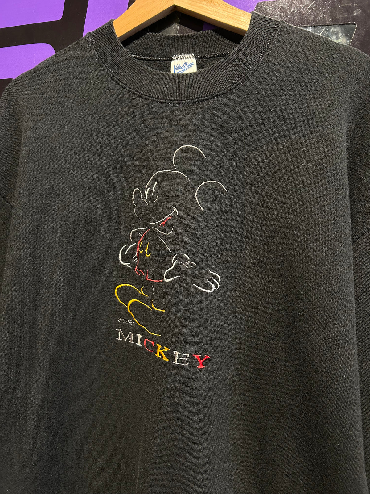 90s Disney Mickey Mouse Embroidered Crewneck. Size Large