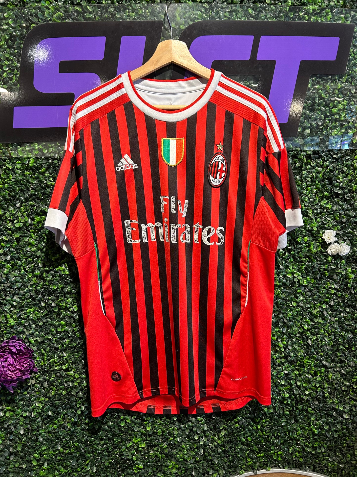 00s AC Milan #11 Zlatan Ibrahimovic Adidas Jersey. Size M/L