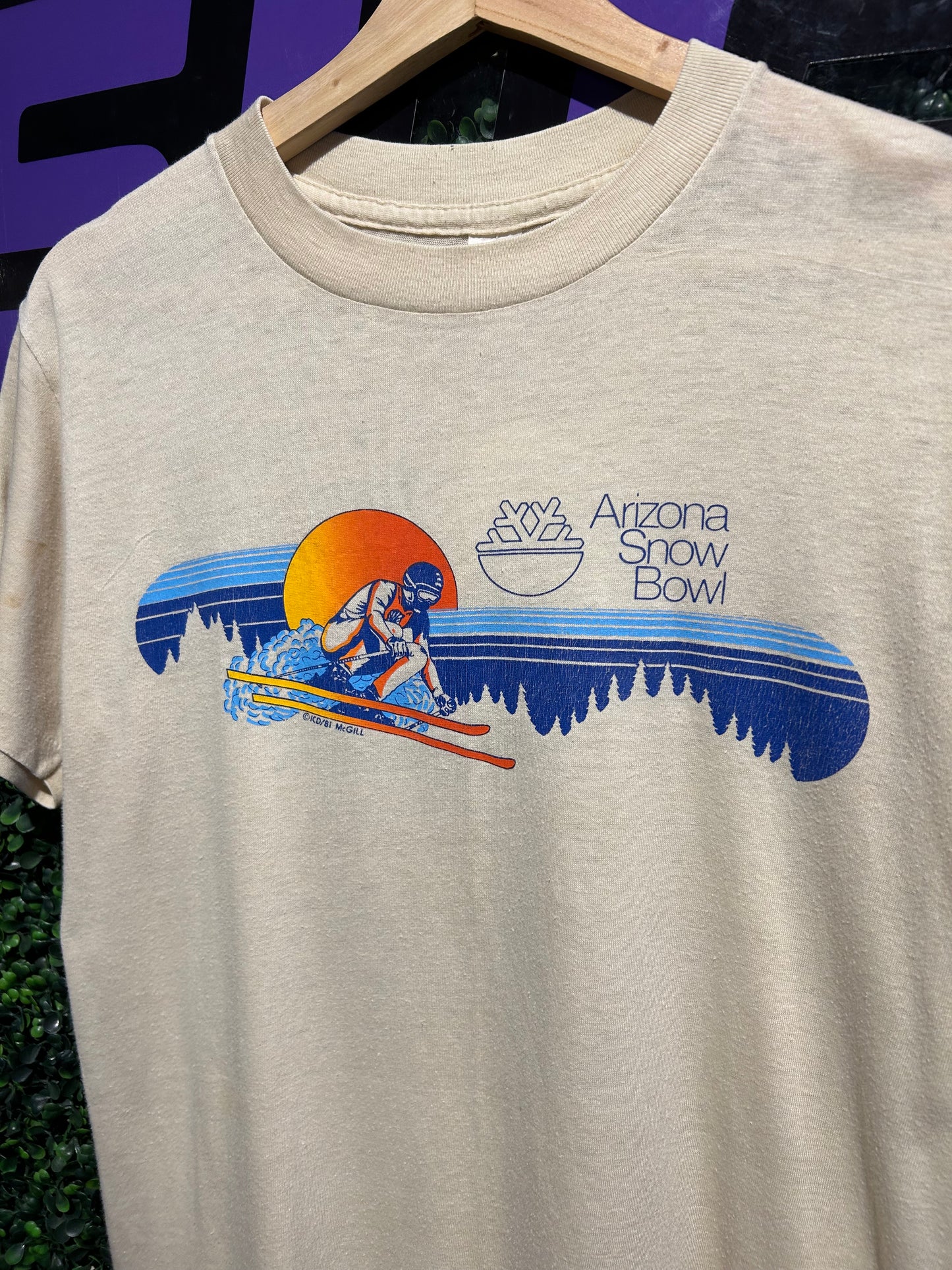 1981 Arizona Snow Bowl Ski T-Shirt. Size S/M