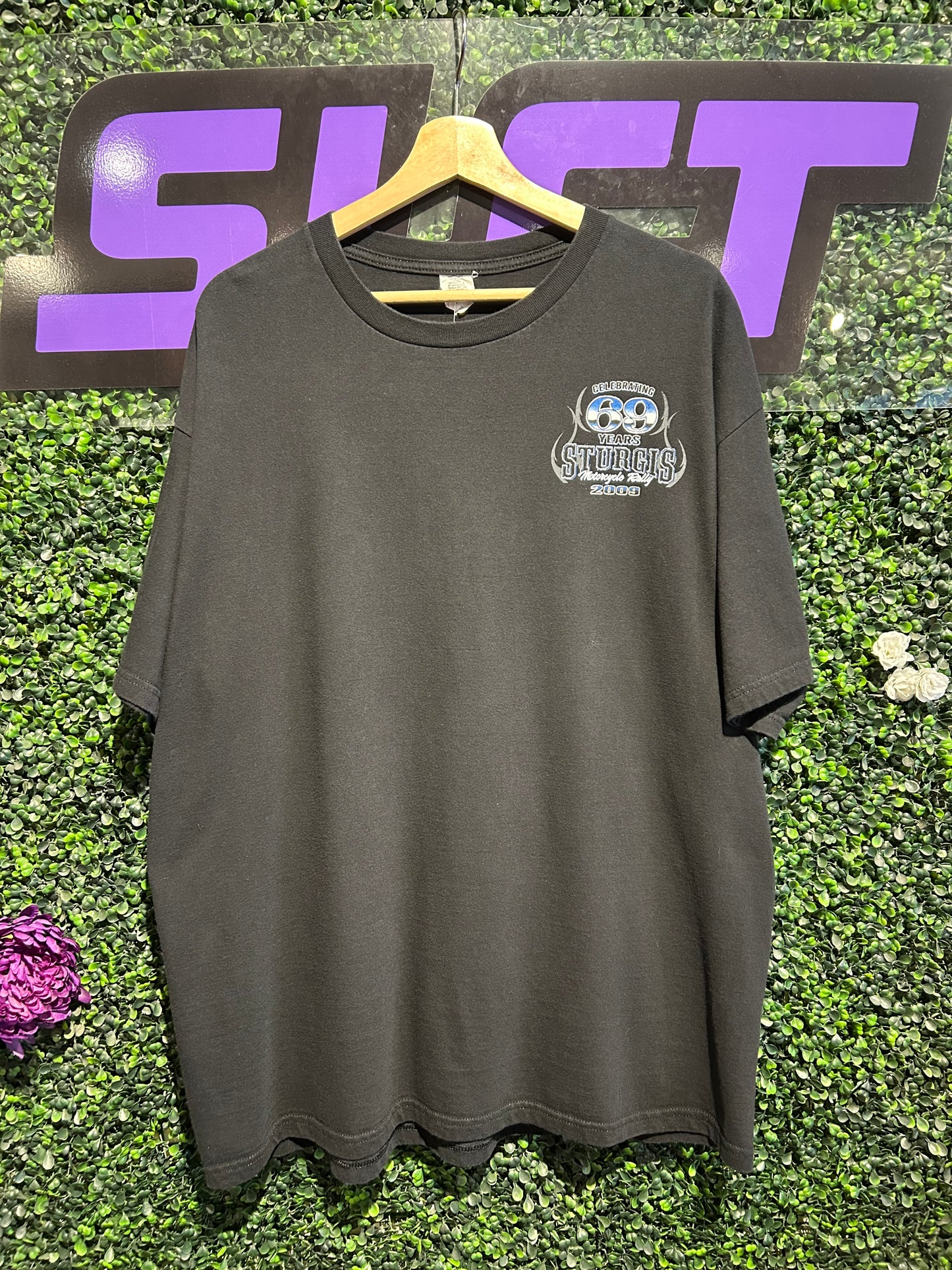 2009 Sturgis 69th Anniversary Bad To The Bone T-Shirt. Size XL