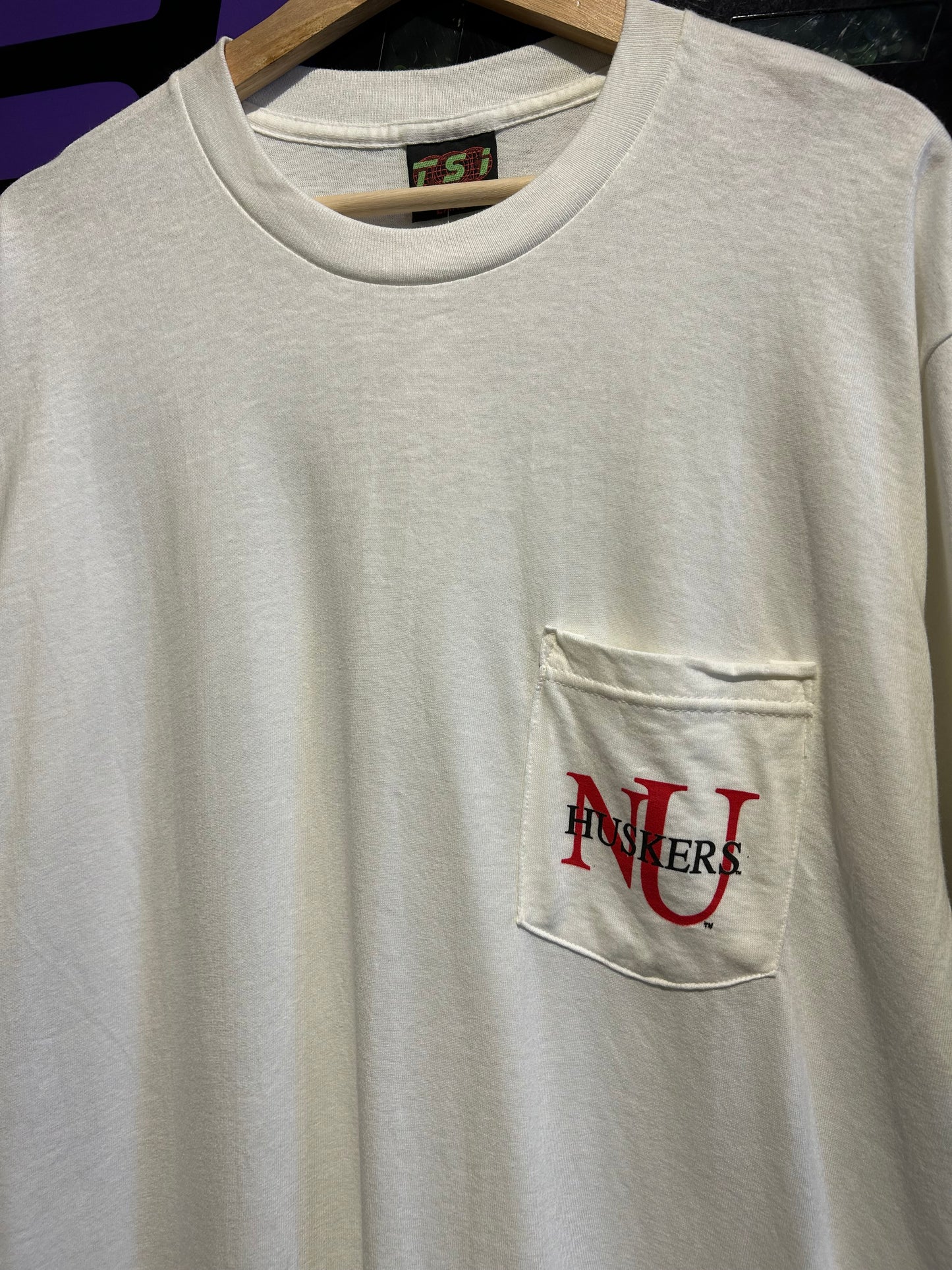 90s Nebraska Corn Huskers Pocket T-Shirt. Size L/XL