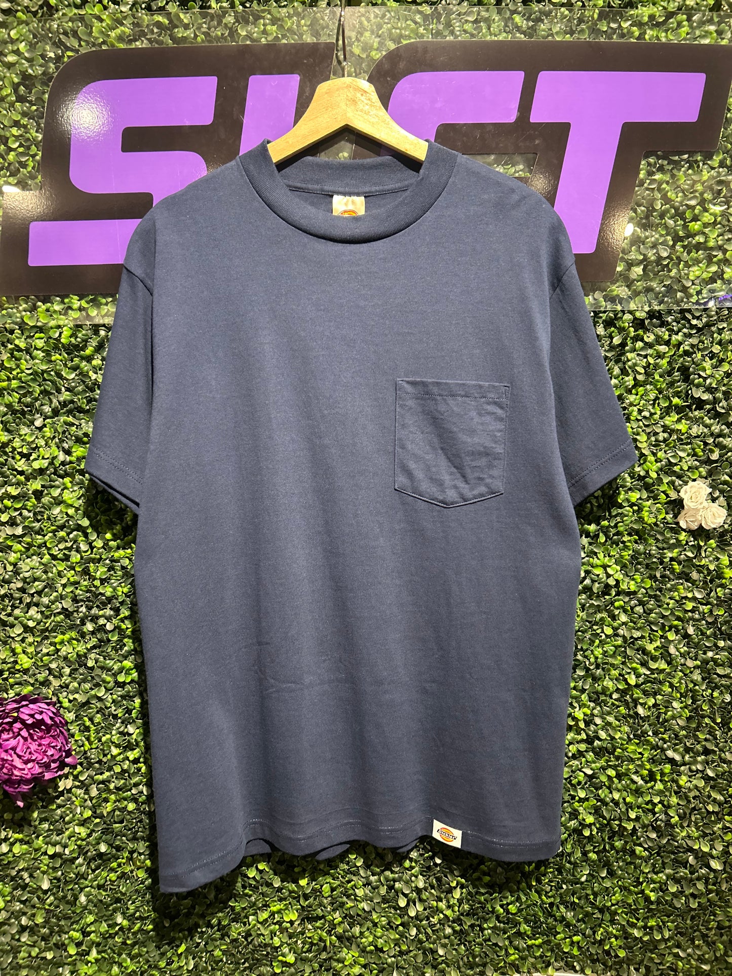 Vintage Dickies Blank Pocket T-Shirt. Size Large (NWT)