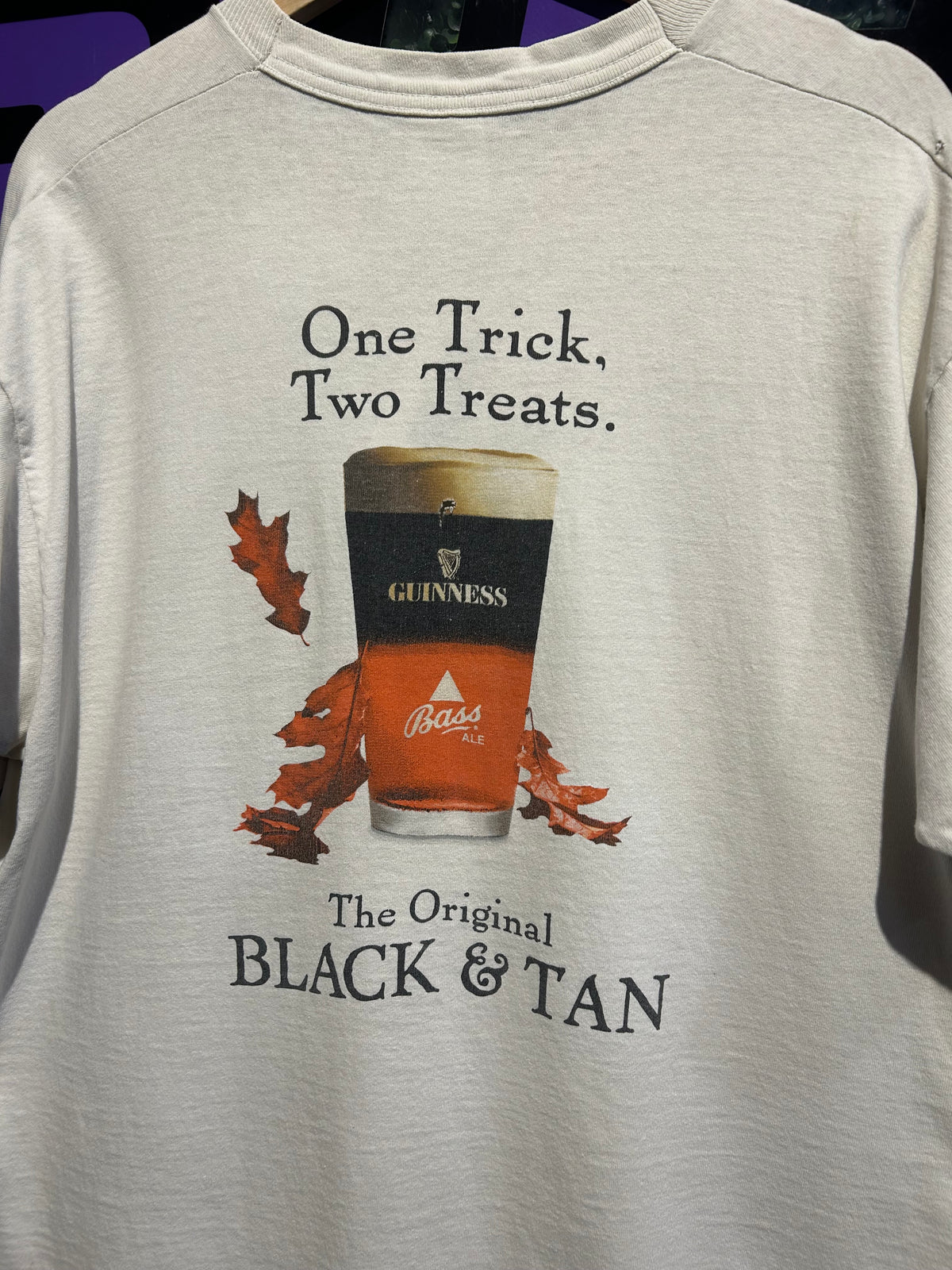 90s Guinness Black & Tan T-Shirt. Size XL