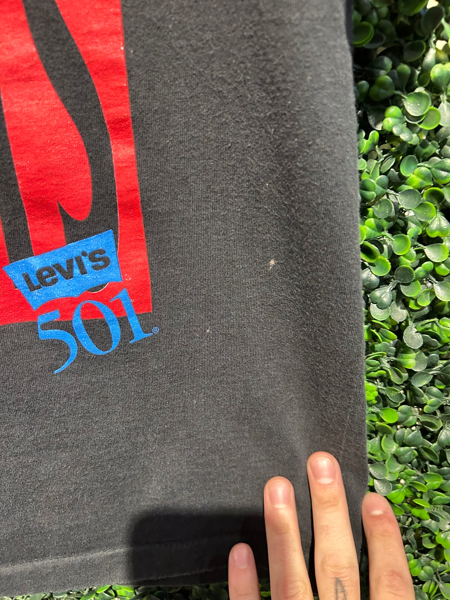 80s Levi’s 501 Button Your Shorts T-Shirt. Size S/M