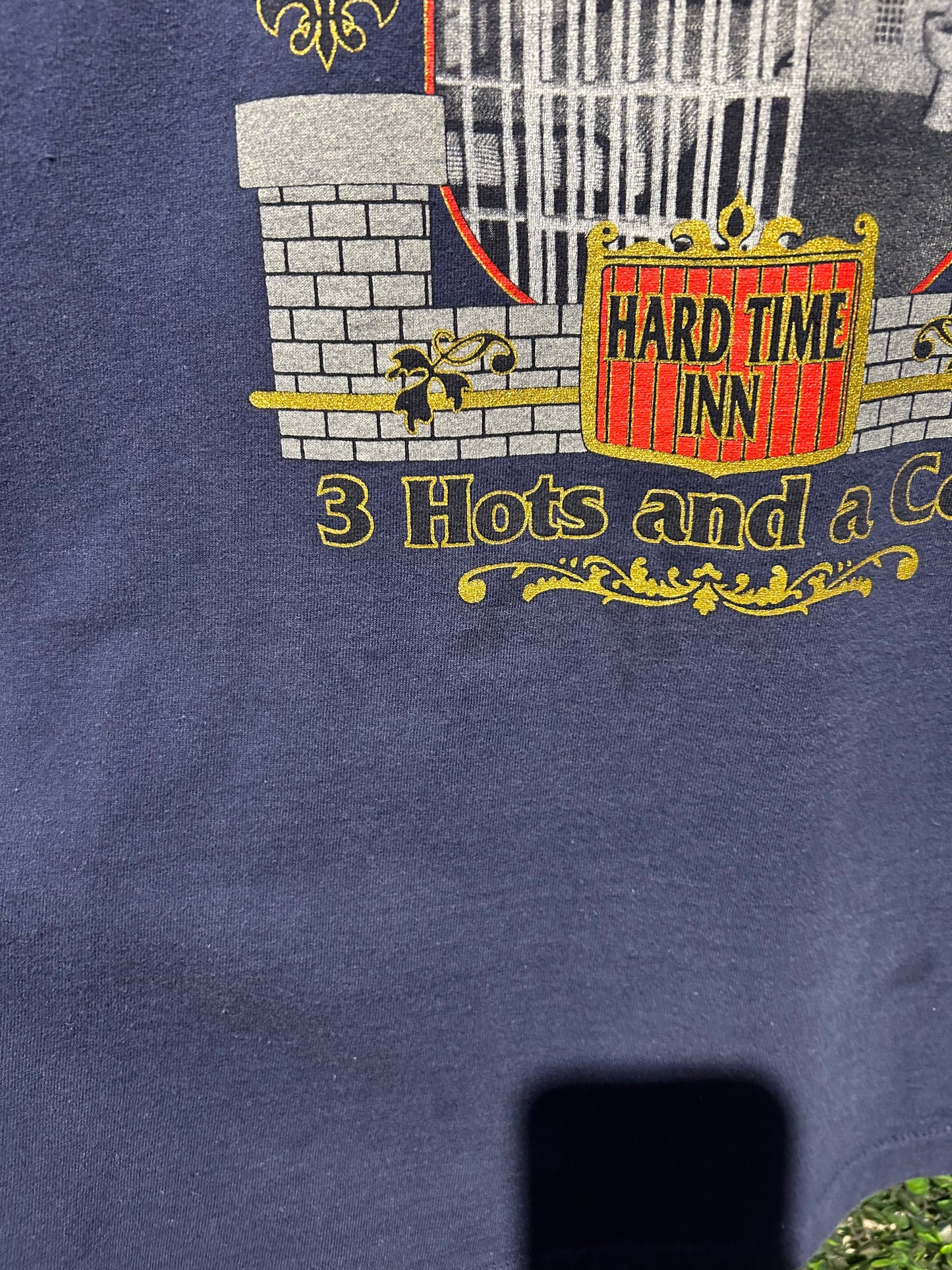 90s Denver Sheriff Bed & Breakfast T-Shirt. Size XL