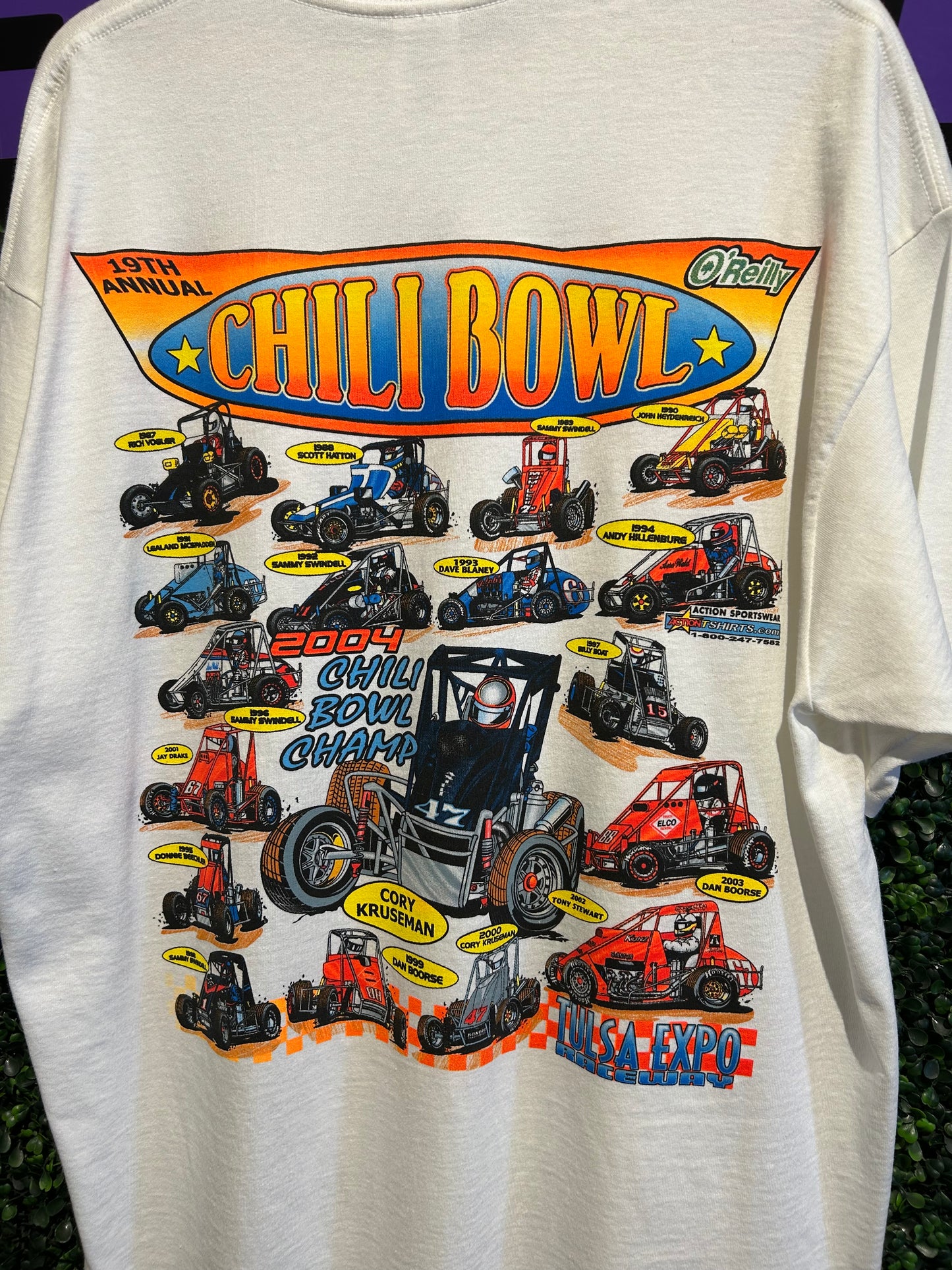 2005 O’Reilly Chili Bowl Racing T-Shirt. Size XL