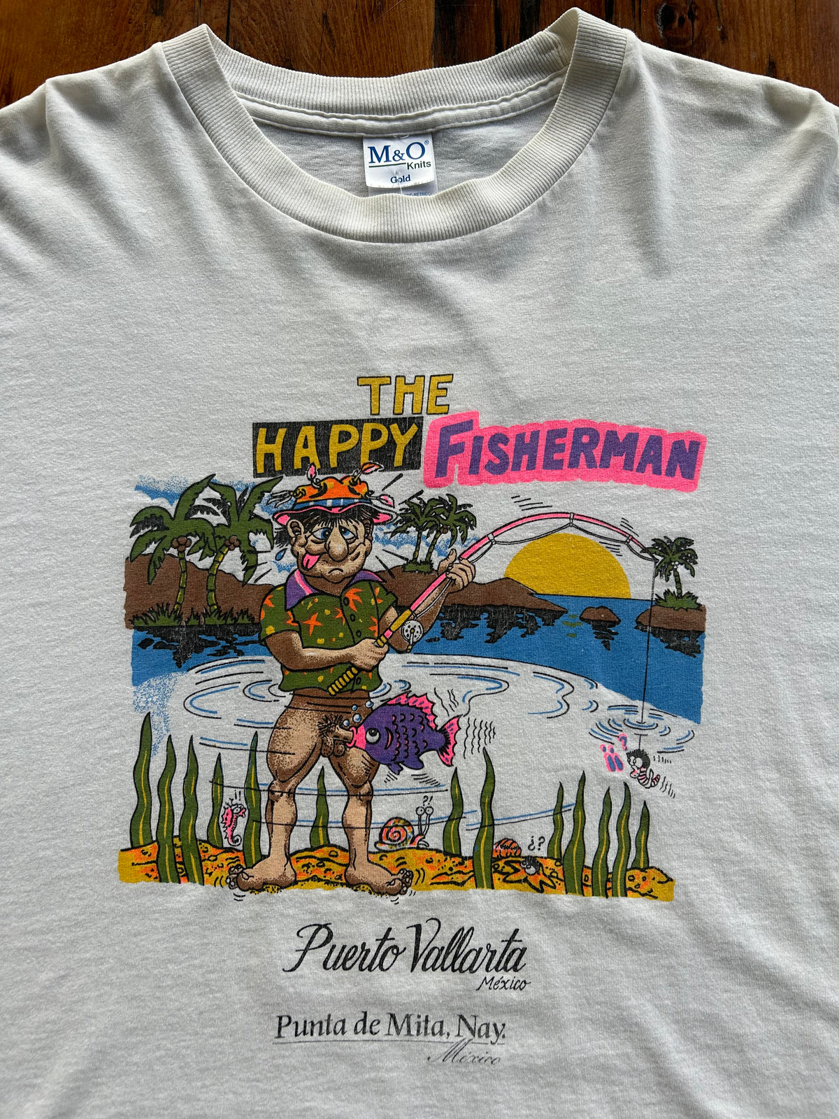 Vintage The Happy Fisherman T-Shirt. Size XL