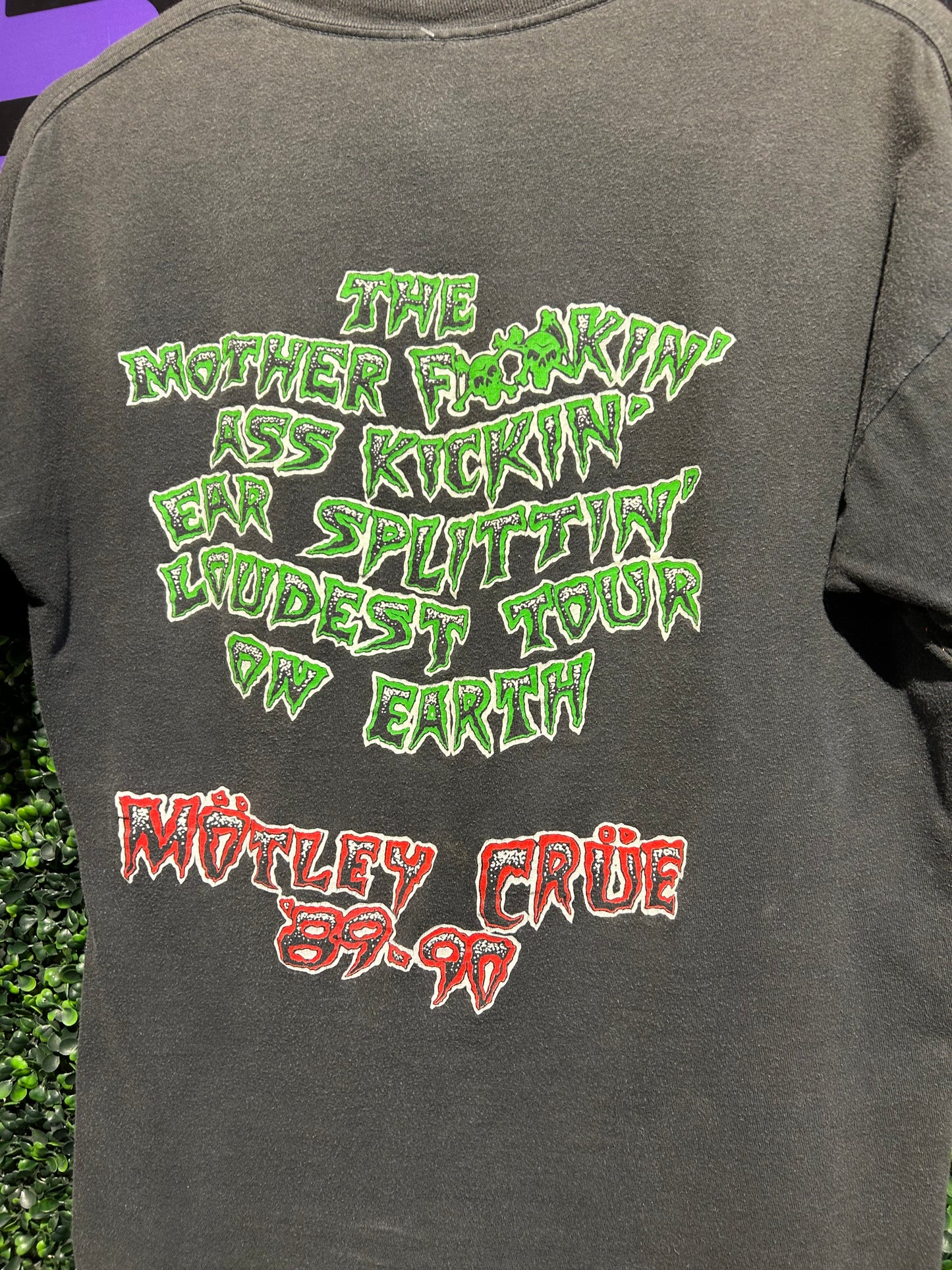 1989 Motley Crue Dr. Feelgood Pushead Tour T-Shirt. Size Medium