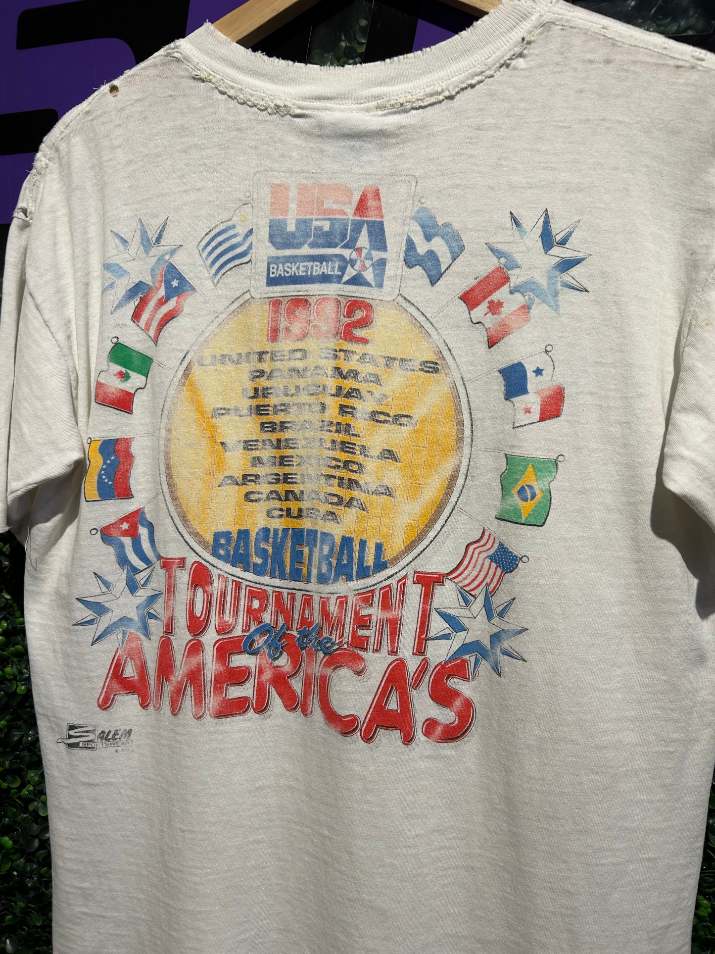 1992 USA Basketball “America’s Team” Salem Sportswear T-Shirt. Size Medium