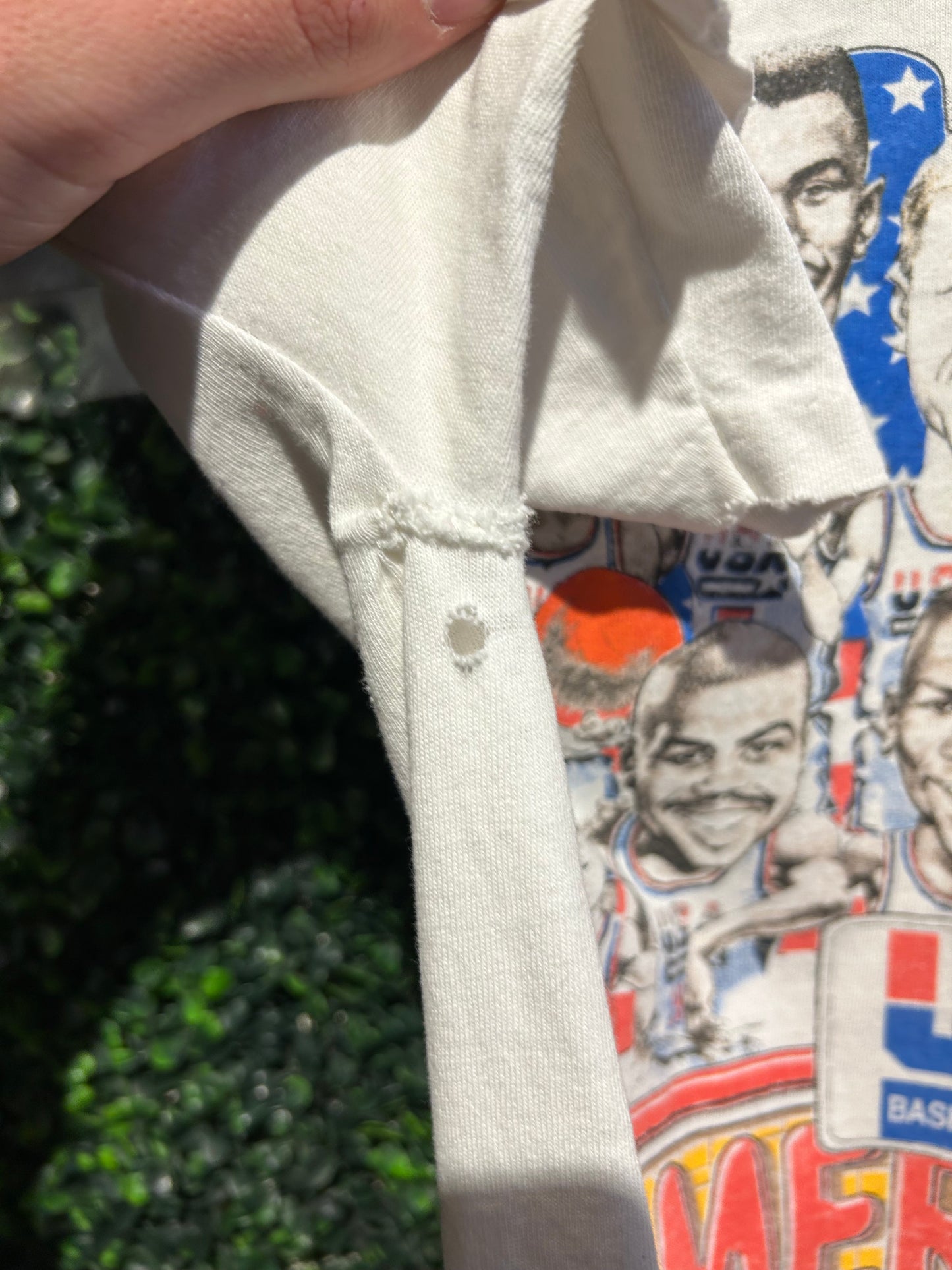 1992 USA Basketball “America’s Team” Salem Sportswear T-Shirt. Size Medium