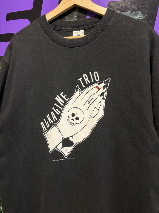 2005 Alkaline Trio T-Shirt. Size Large