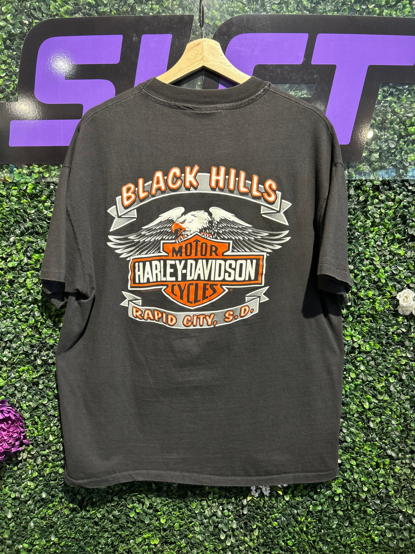 1995 Harley Davidson Sturgis Black Hills Rally T-Shirt. Size XL