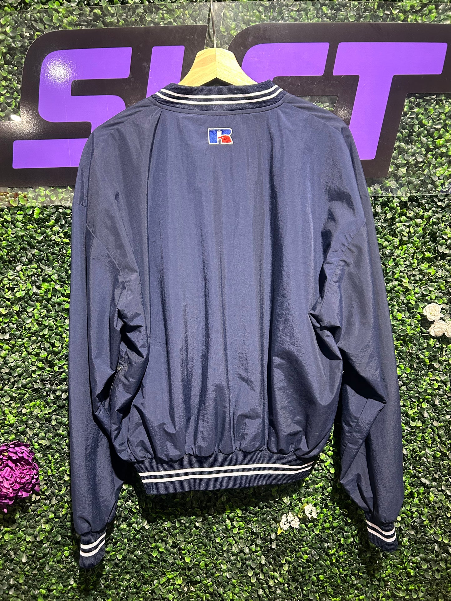 Vintage Chicago Cubs Russell Pullover. Size Medium