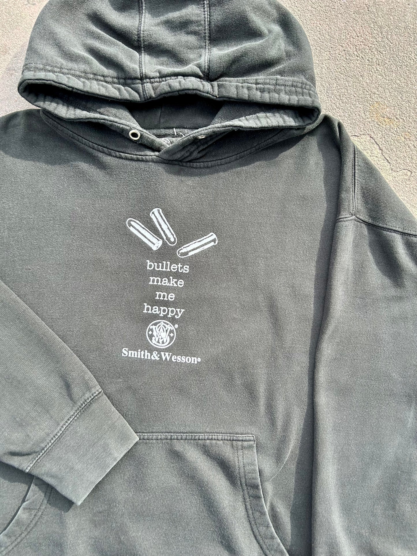 00s Smith & Wesson Bullets Make Me Happy Hoodie. Size XL