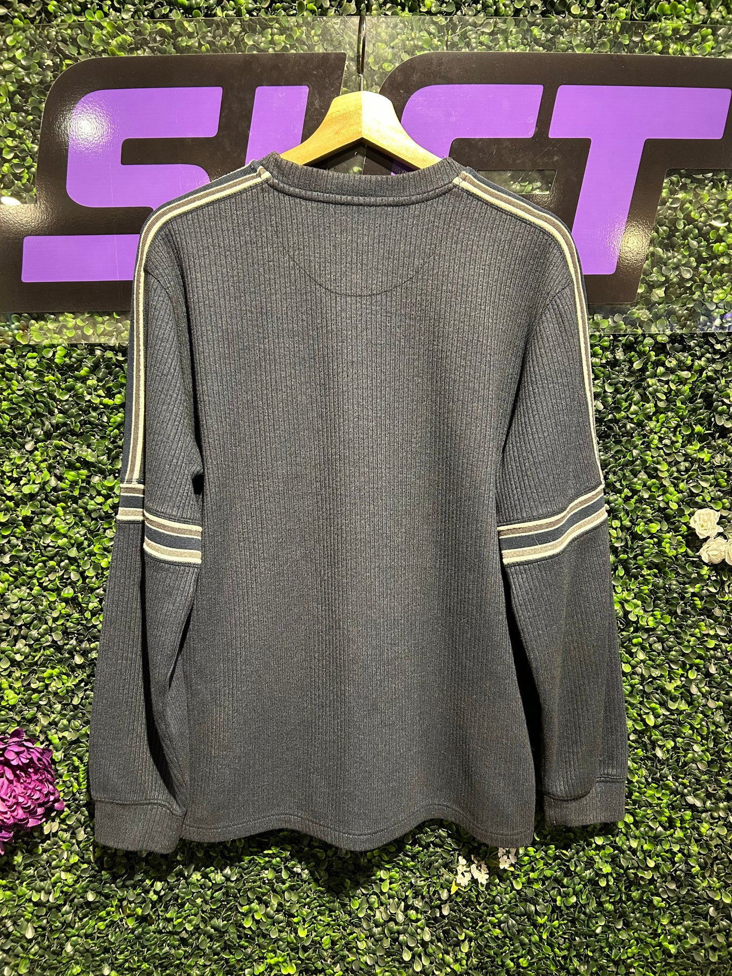 00s Striped LS Thermal Shirt. Size M/L