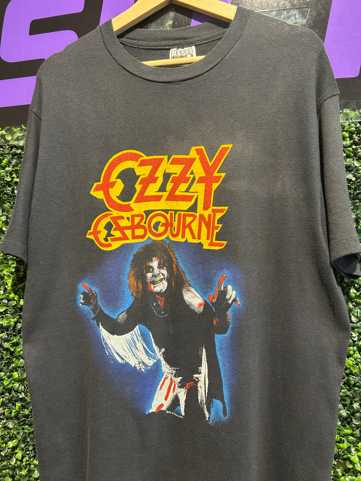 1981 Ozzy Osbourne Diary Of A Madman T-Shirt. Size Large