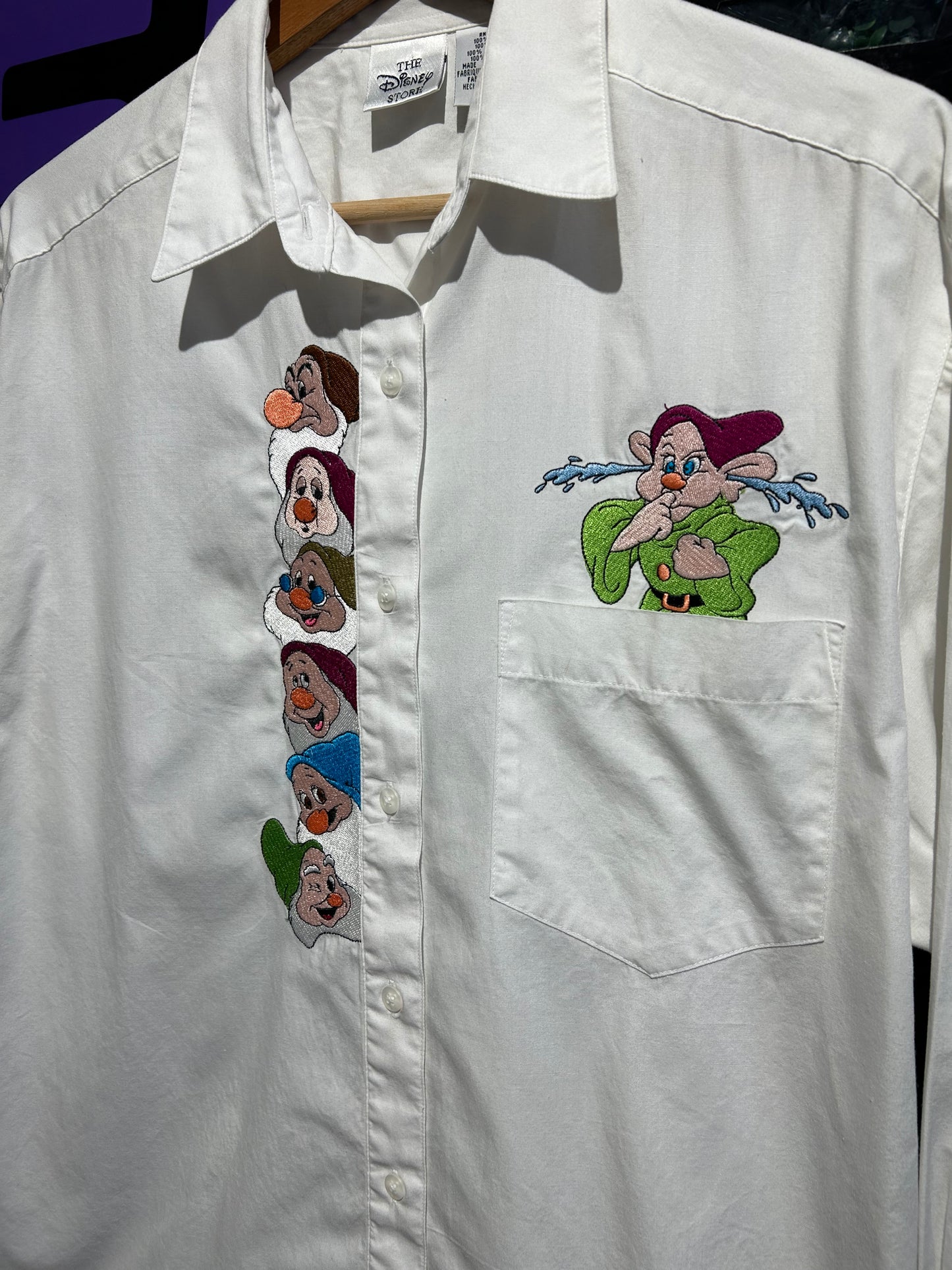 Vintage Disney Seven Dwarfs Button-Up Shirt. Size Medium