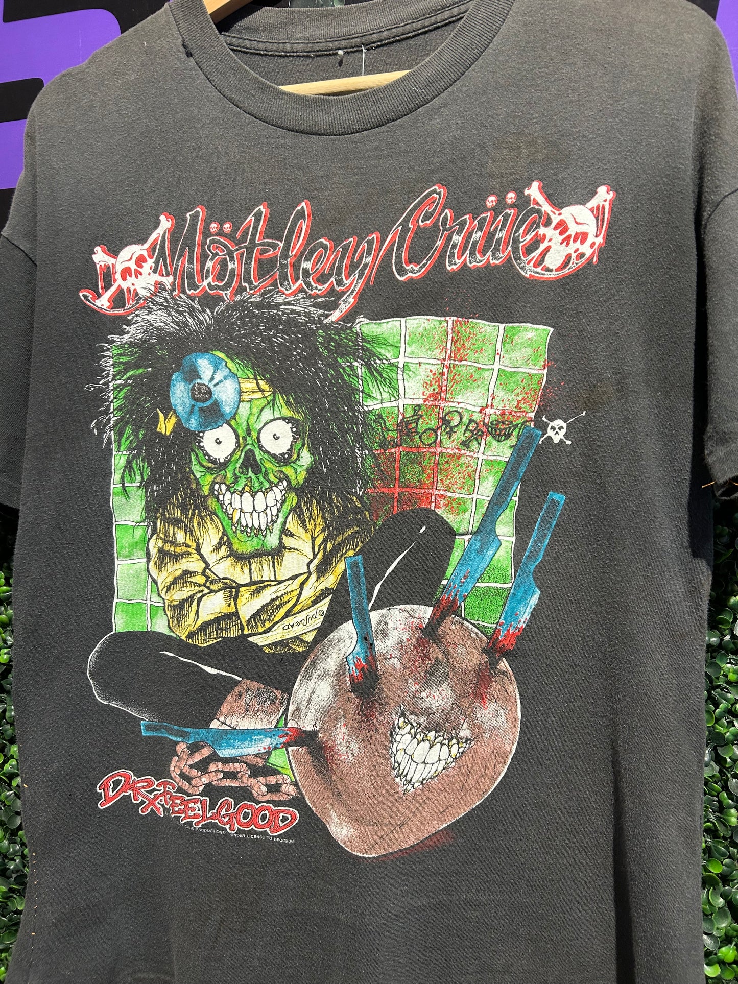 1989 Motley Crue Dr. Feelgood Pushead Tour T-Shirt. Size Medium