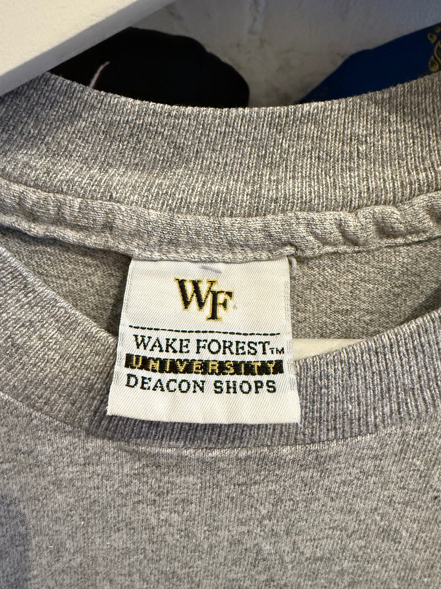 Wake Forest T-Shirt Size Small