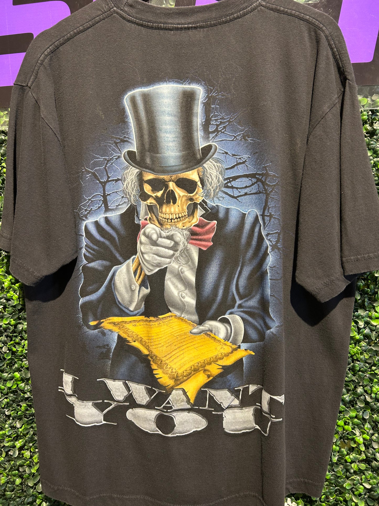 Vintage I Want You Skeleton T-Shirt. Size Large