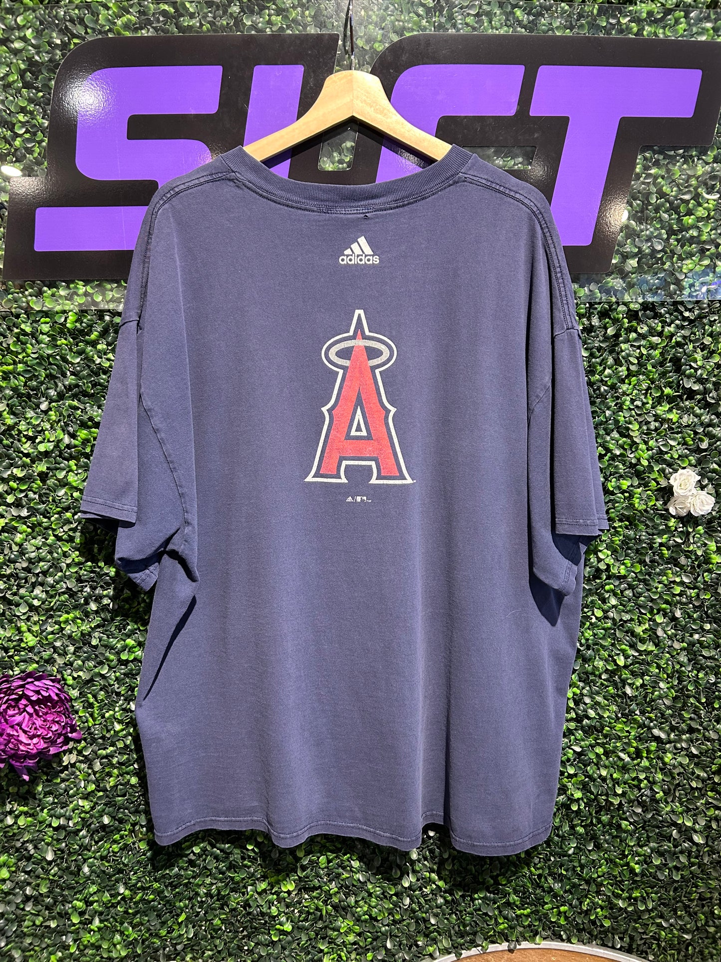 2002 Anaheim Angels Adidas T-Shirt. Size XXL