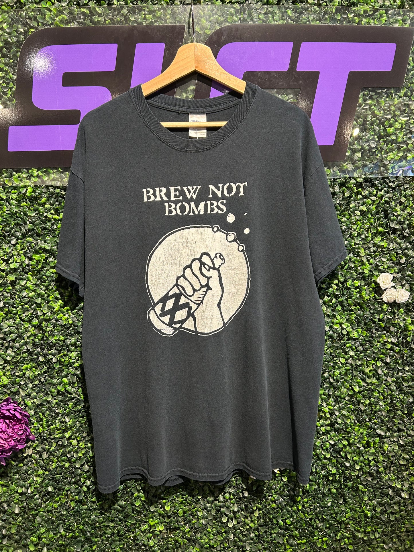 00s Brew Not Bombs T-Shirt. Size Large