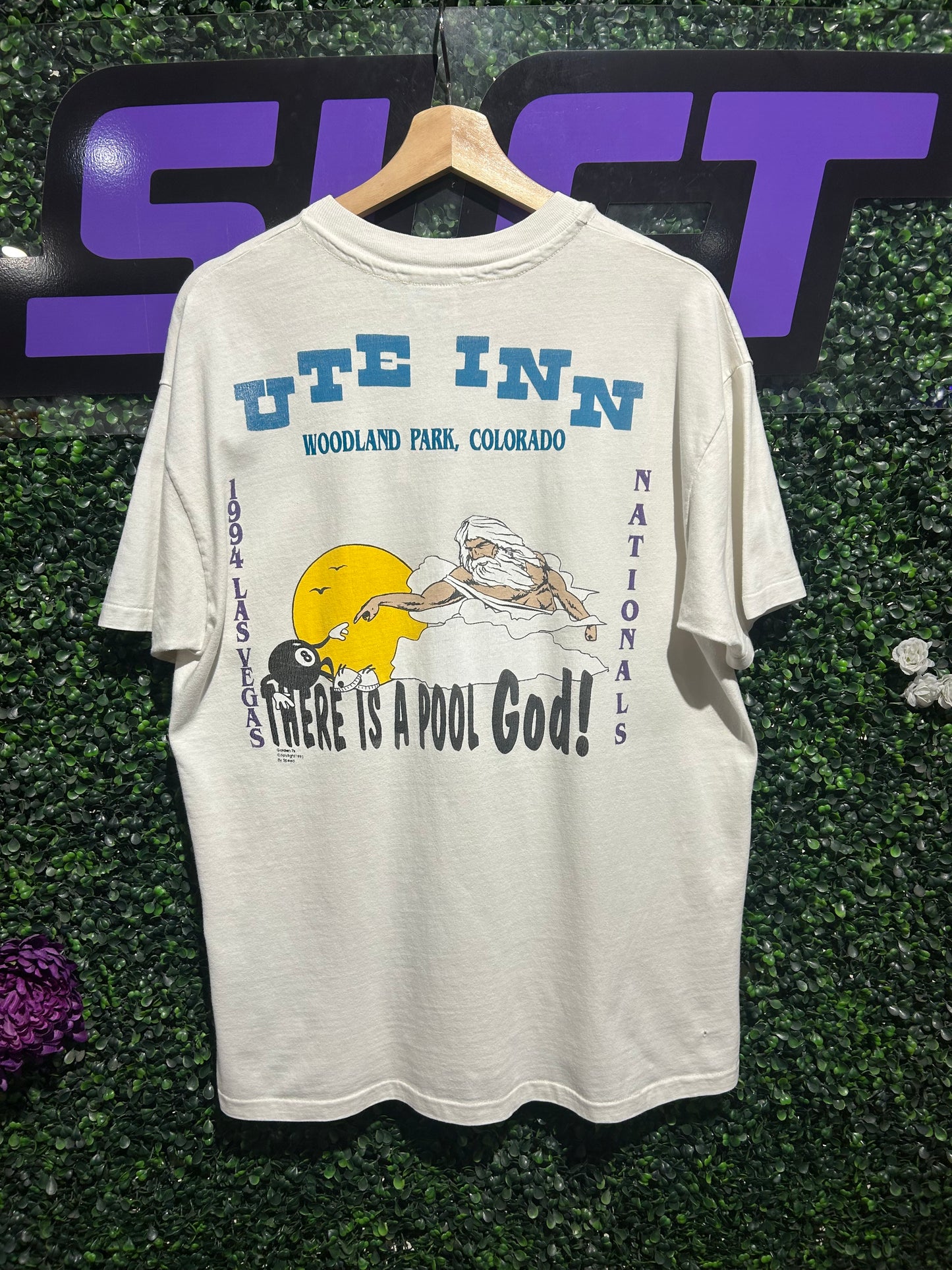 1994 Ute Inn Colorado Pool Tournament Pocket T-Shirt. Size Large