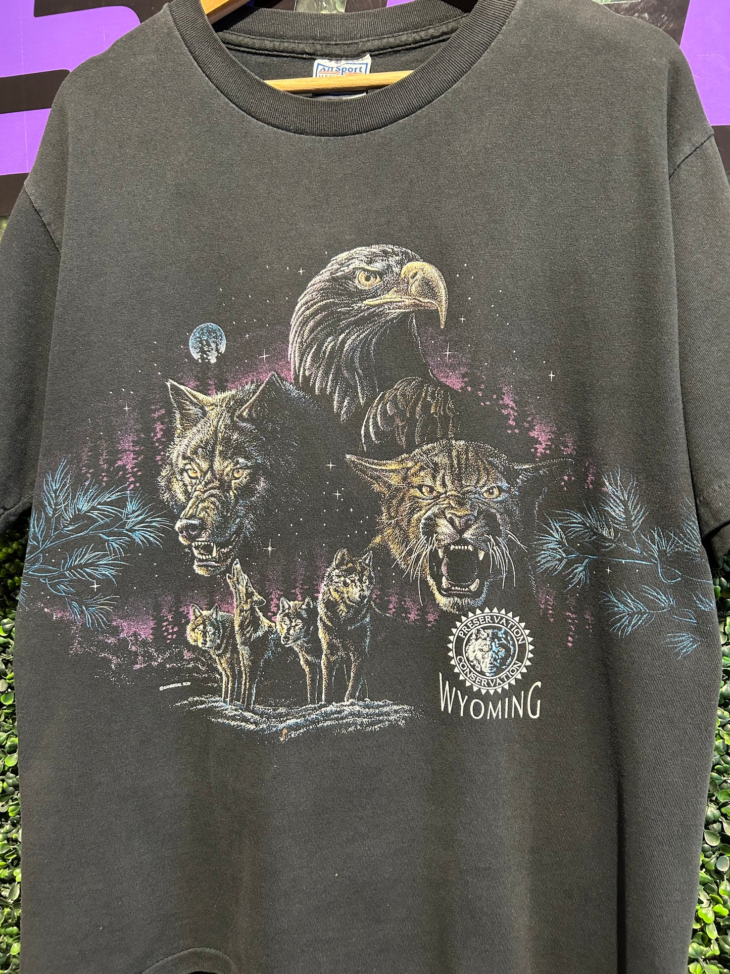90s Wyoming Conservation Animal T-Shirt. Size Large