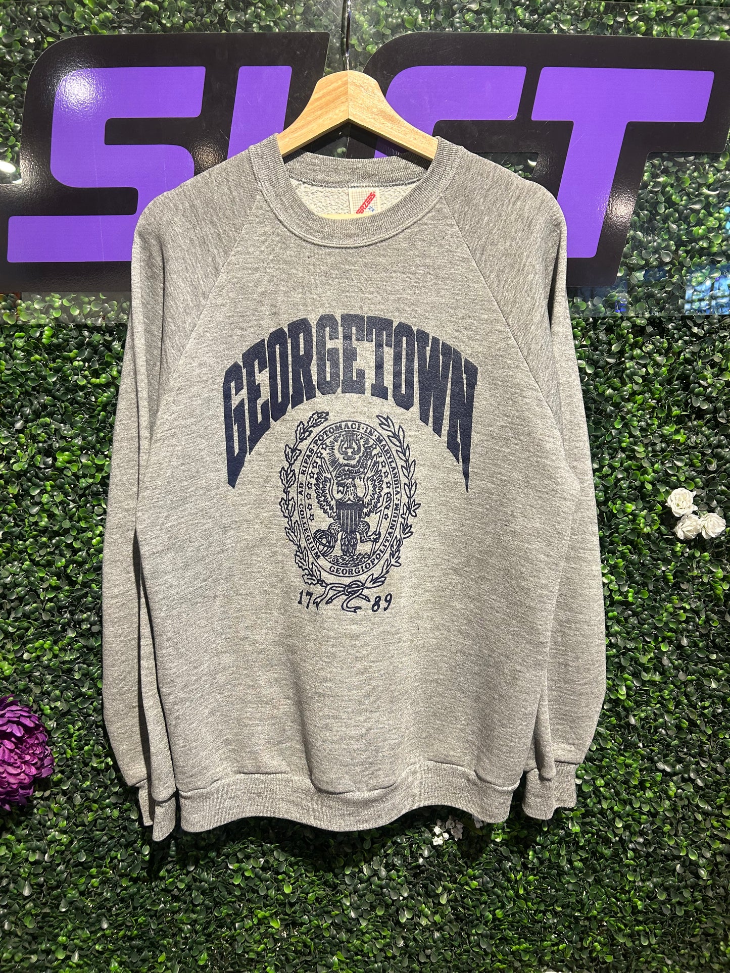 80s Georgetown University Crewneck. Size L/XL