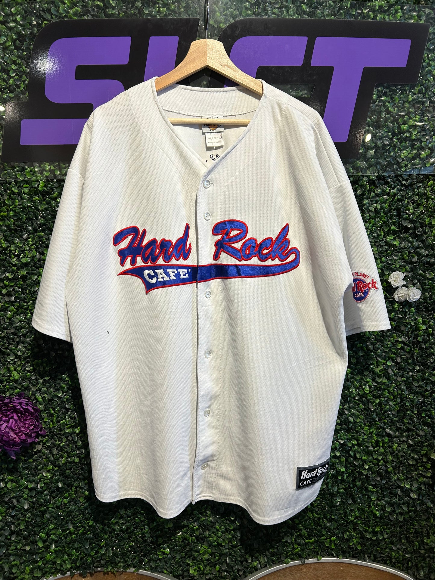 Vintage Hard Rock Cafe Chicago Baseball Jersey. Size XXL