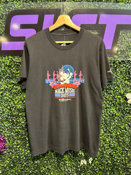 1985 Disney Magic Music Days T-Shirt. Size M/L