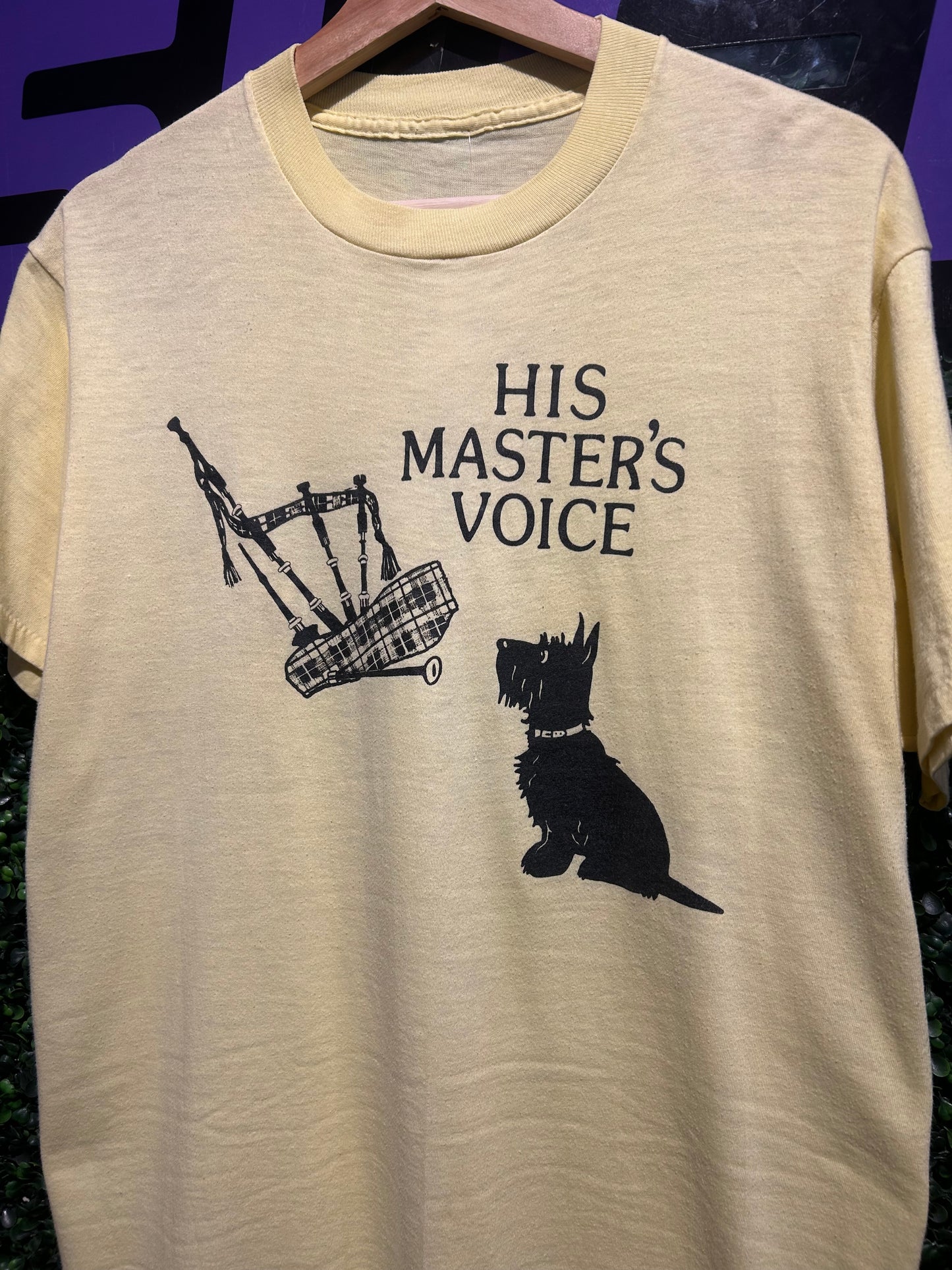 80s His Master’s Voice Dog T-Shirt. Size Large