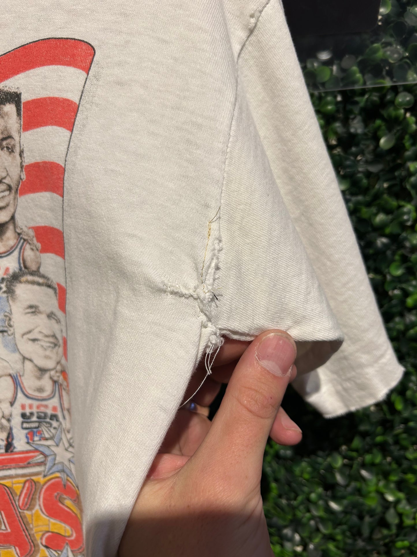 1992 USA Basketball “America’s Team” Salem Sportswear T-Shirt. Size Medium