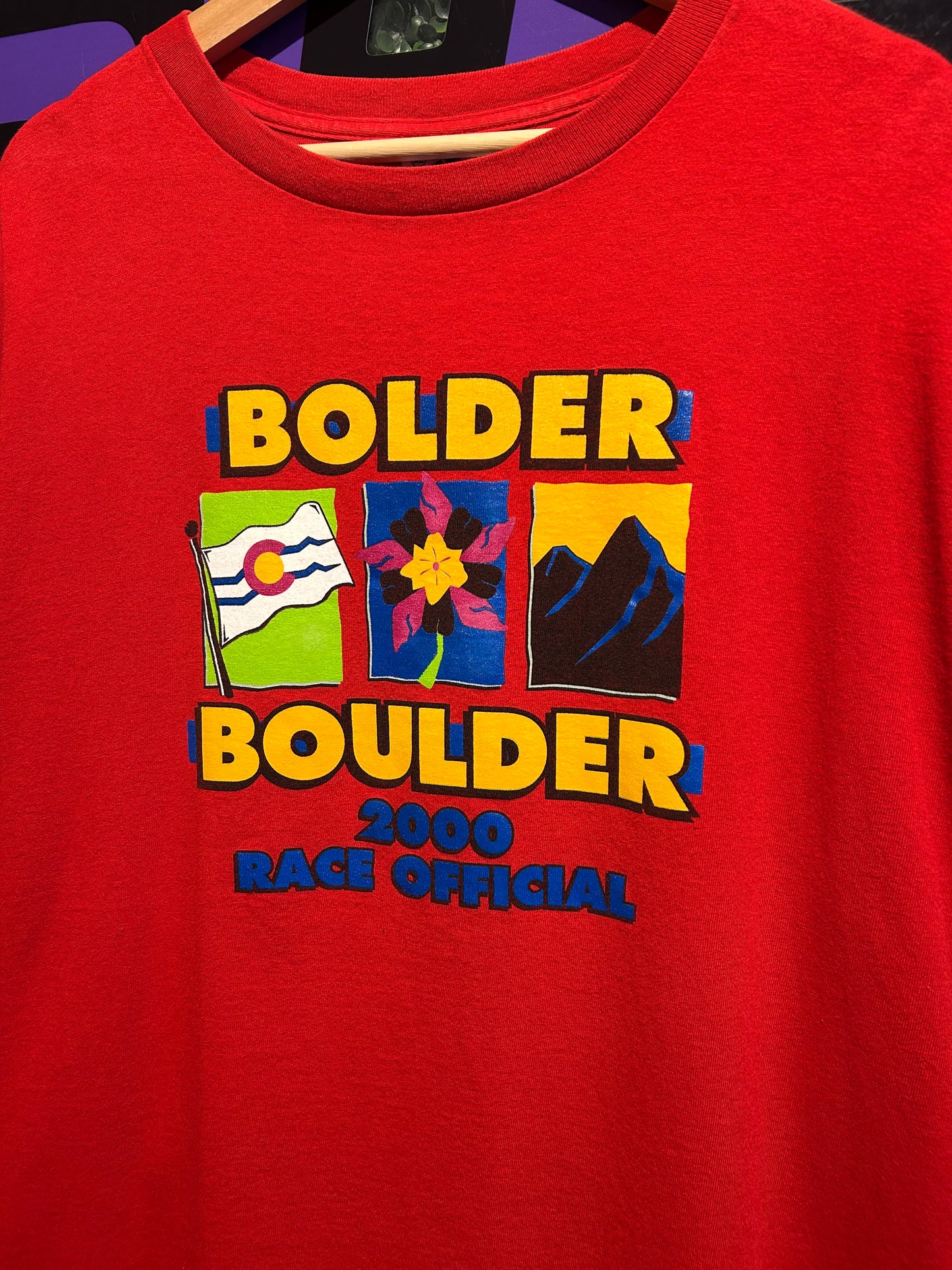 2000 Bolder Boulder Race Official Adidas T-Shirt. Size XL