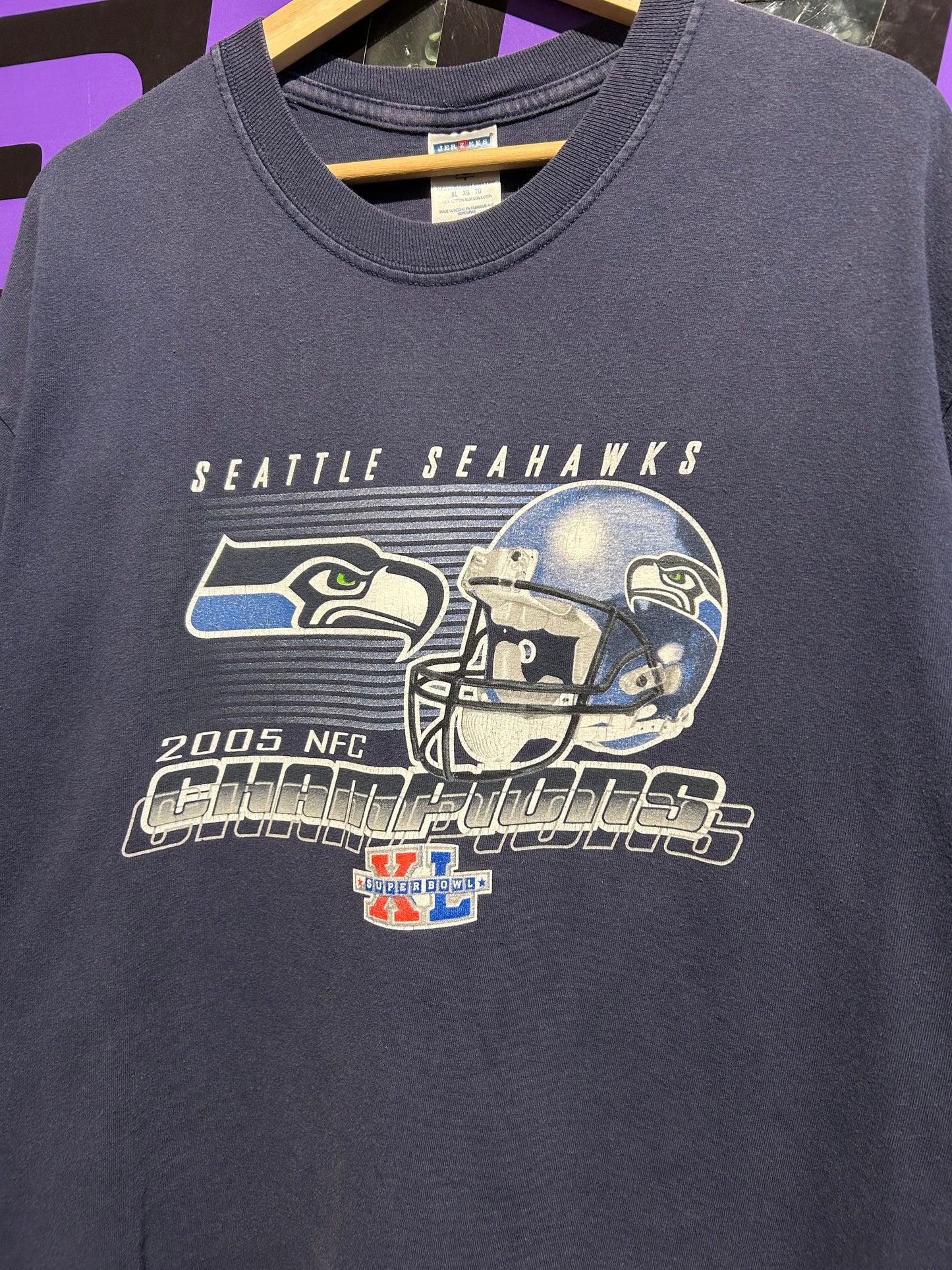 2005 Seattle Seahawks NFC Champions T-Shirt. Size L/XL