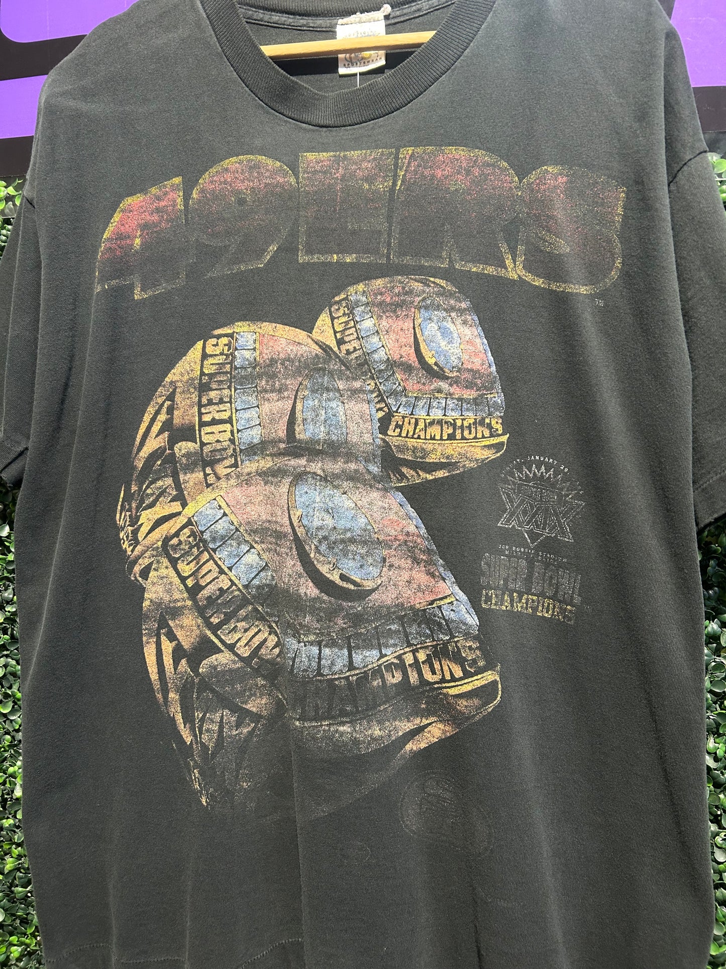1995 San Francisco 49ers Super Bowl Rings T-Shirt. Size XL