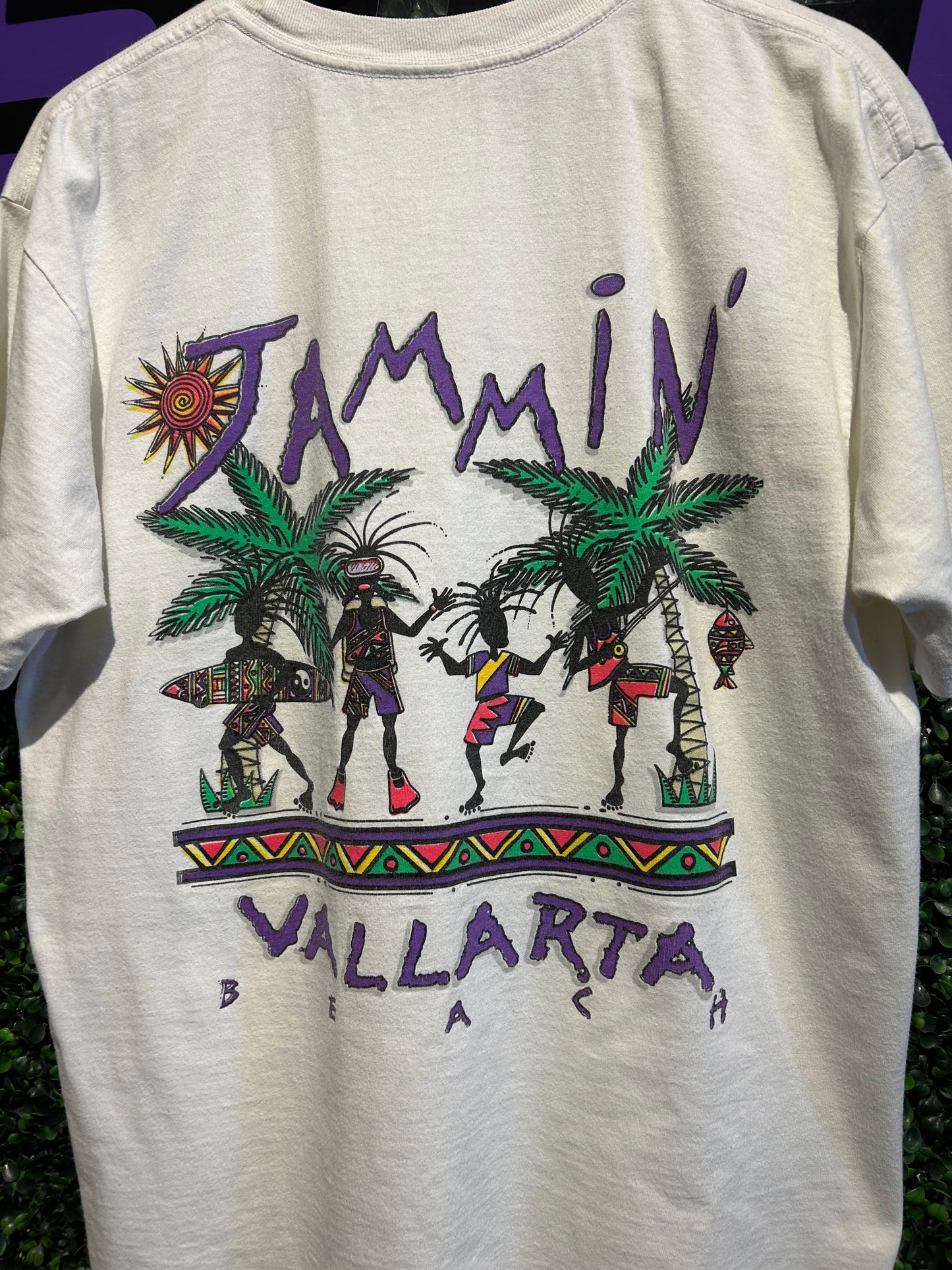 Vintage Jammin’ Vallarta Beach T-Shirt. Size Large