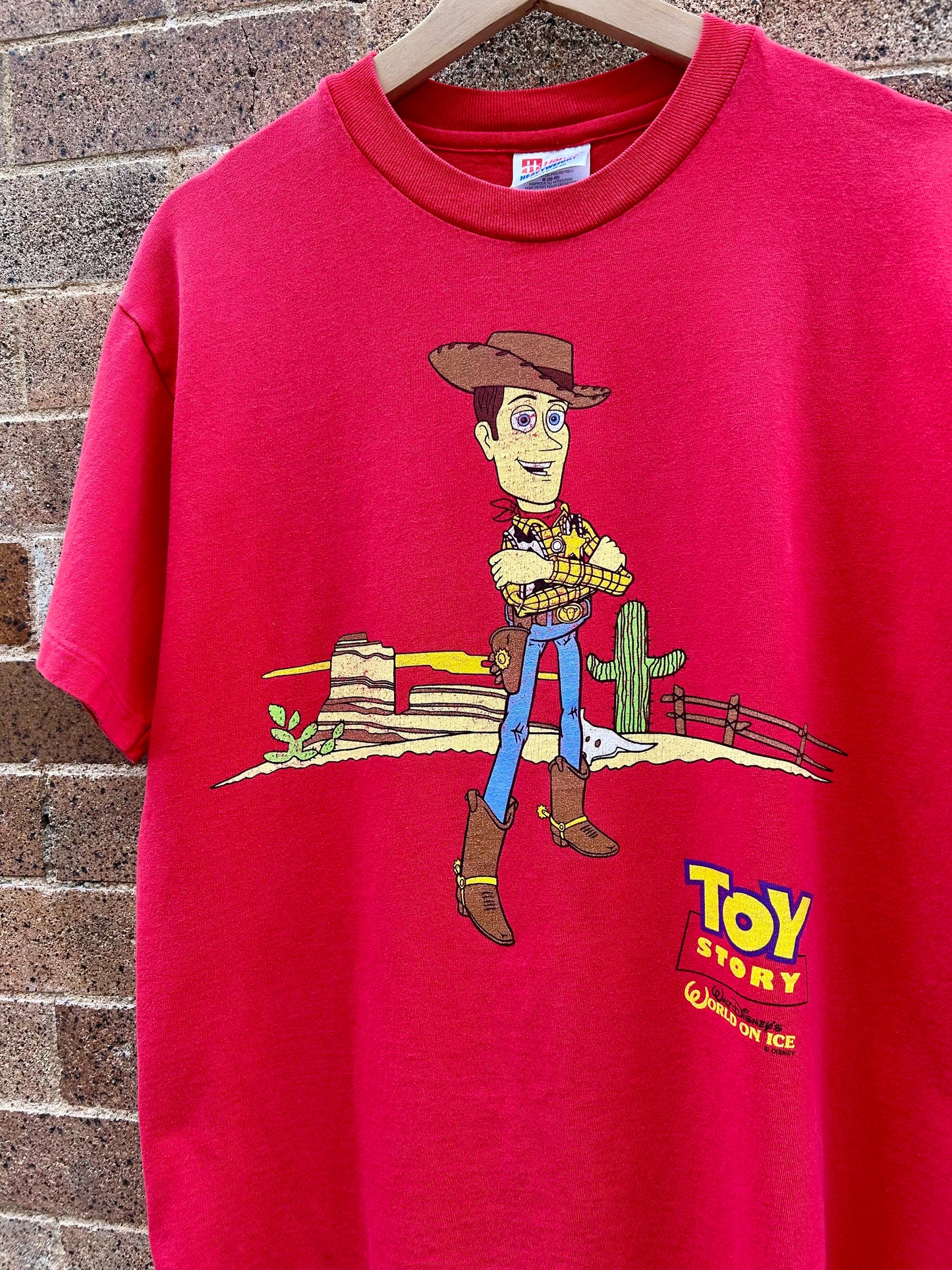 90s Toy Story Woody Disney World On Ice T-Shirt. Size M/L