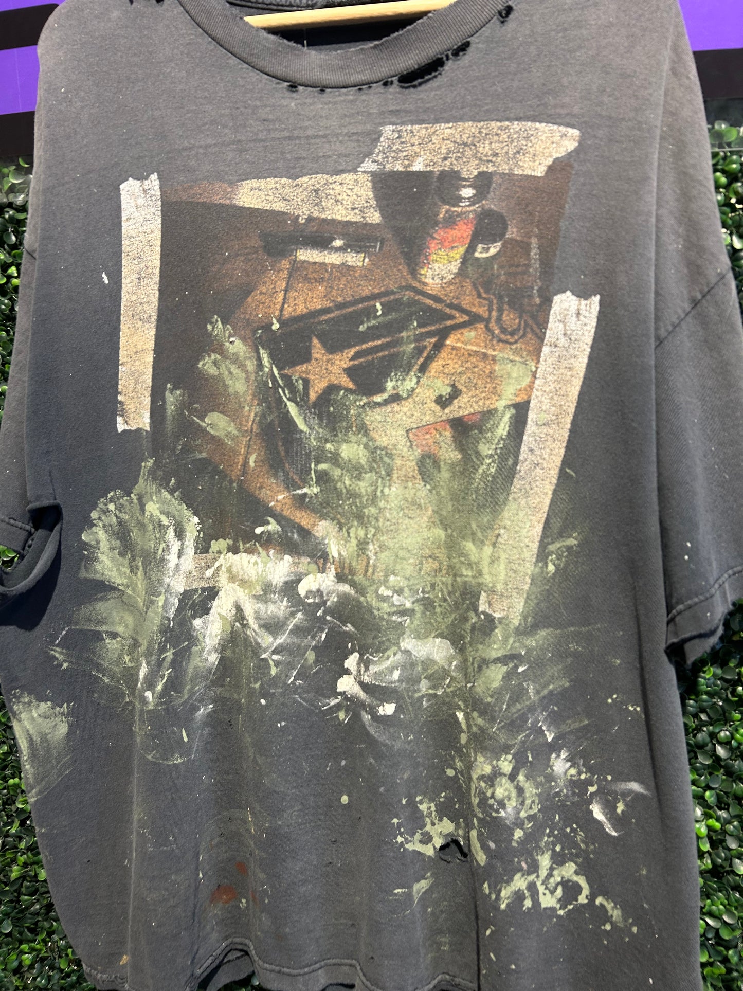 00s Famous Stars And Straps Distressed T-Shirt. Size XL/XXL