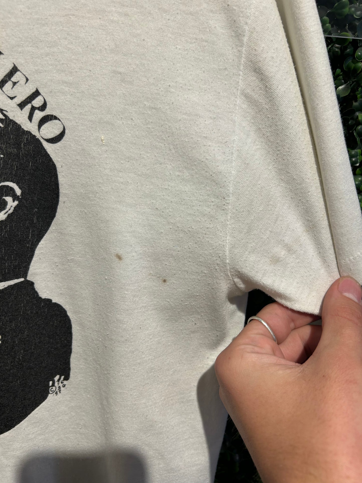 80s Lt. Col. Oliver North An American Hero T-Shirt. Size Large