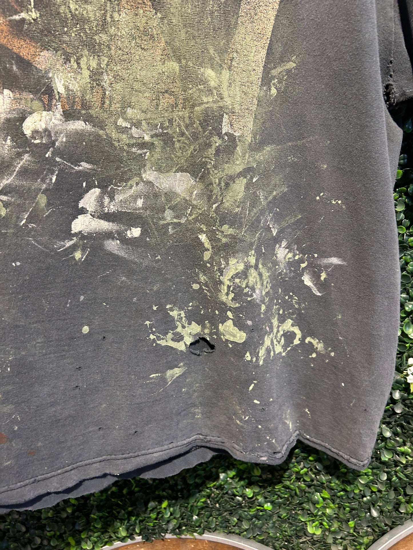 00s Famous Stars And Straps Distressed T-Shirt. Size XL/XXL
