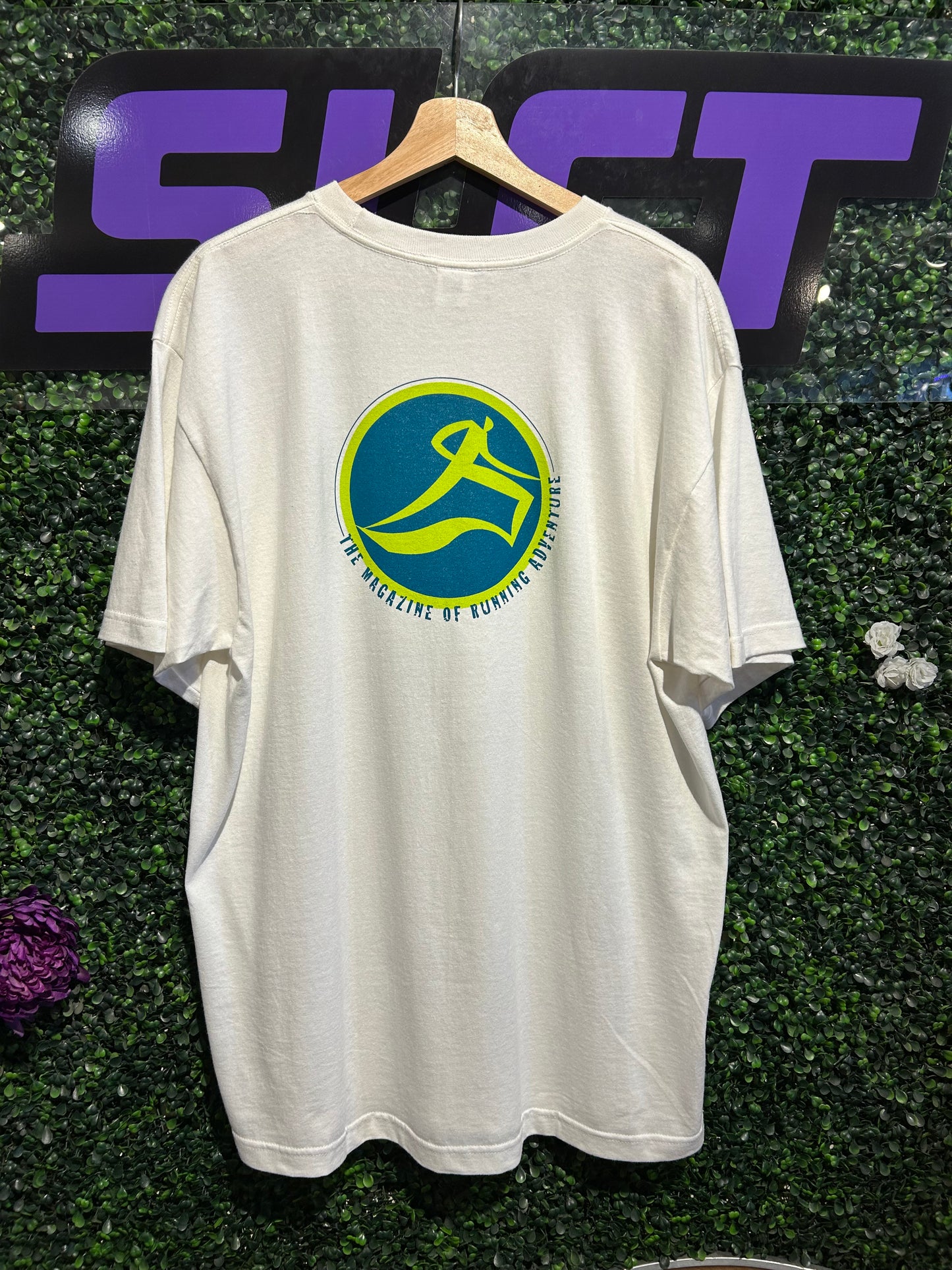 90s Trail Runner Magazine Patagonia T-Shirt. Size XL
