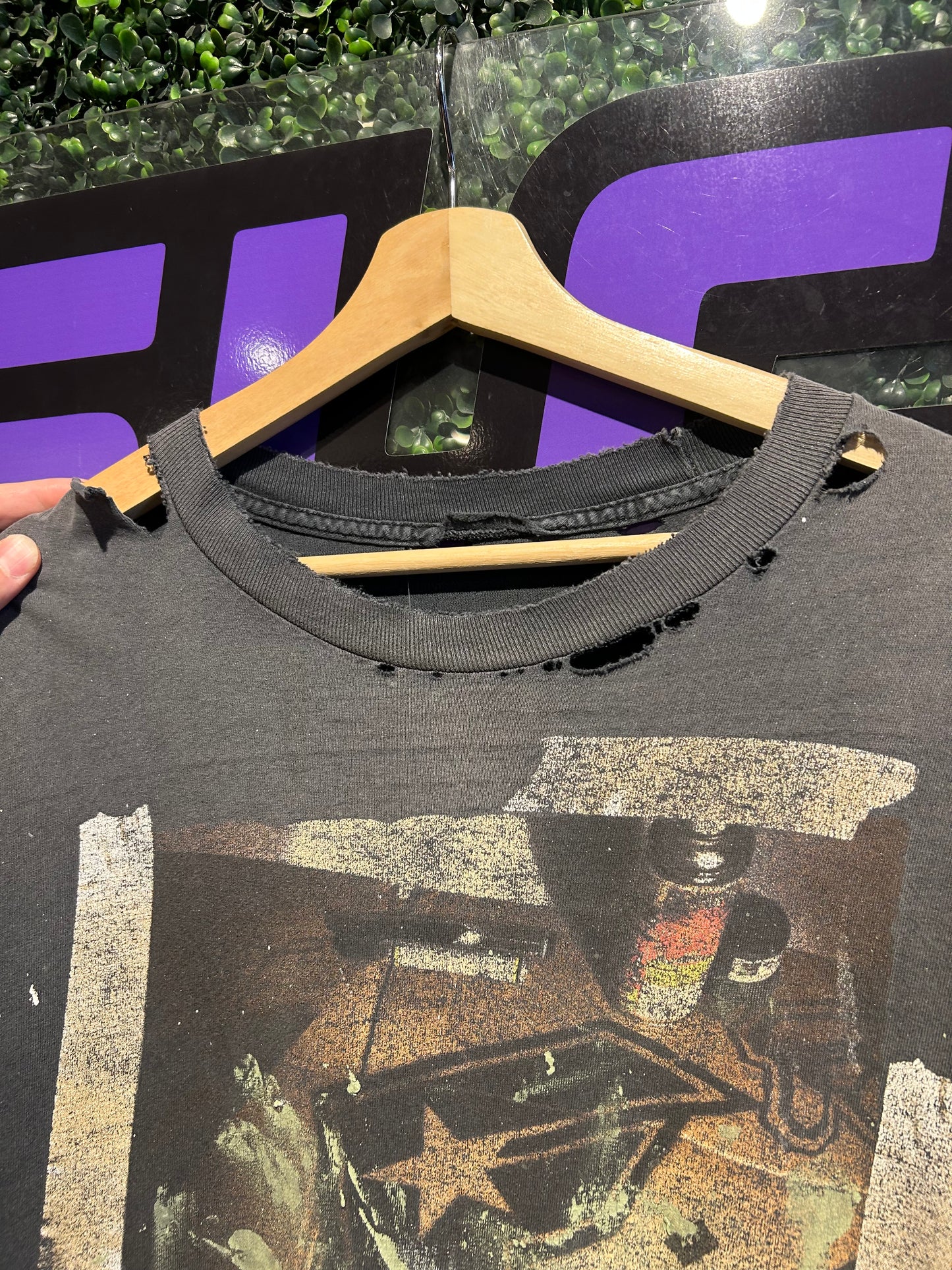 00s Famous Stars And Straps Distressed T-Shirt. Size XL/XXL
