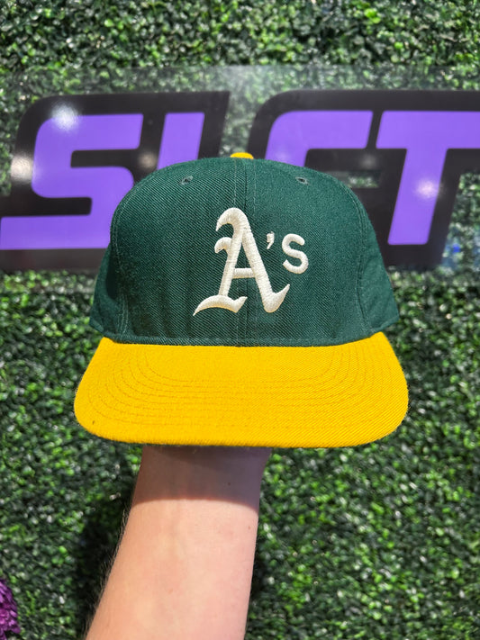 Vintage Oakland Athletics New Era Fitted Hat. Size 7 3/8