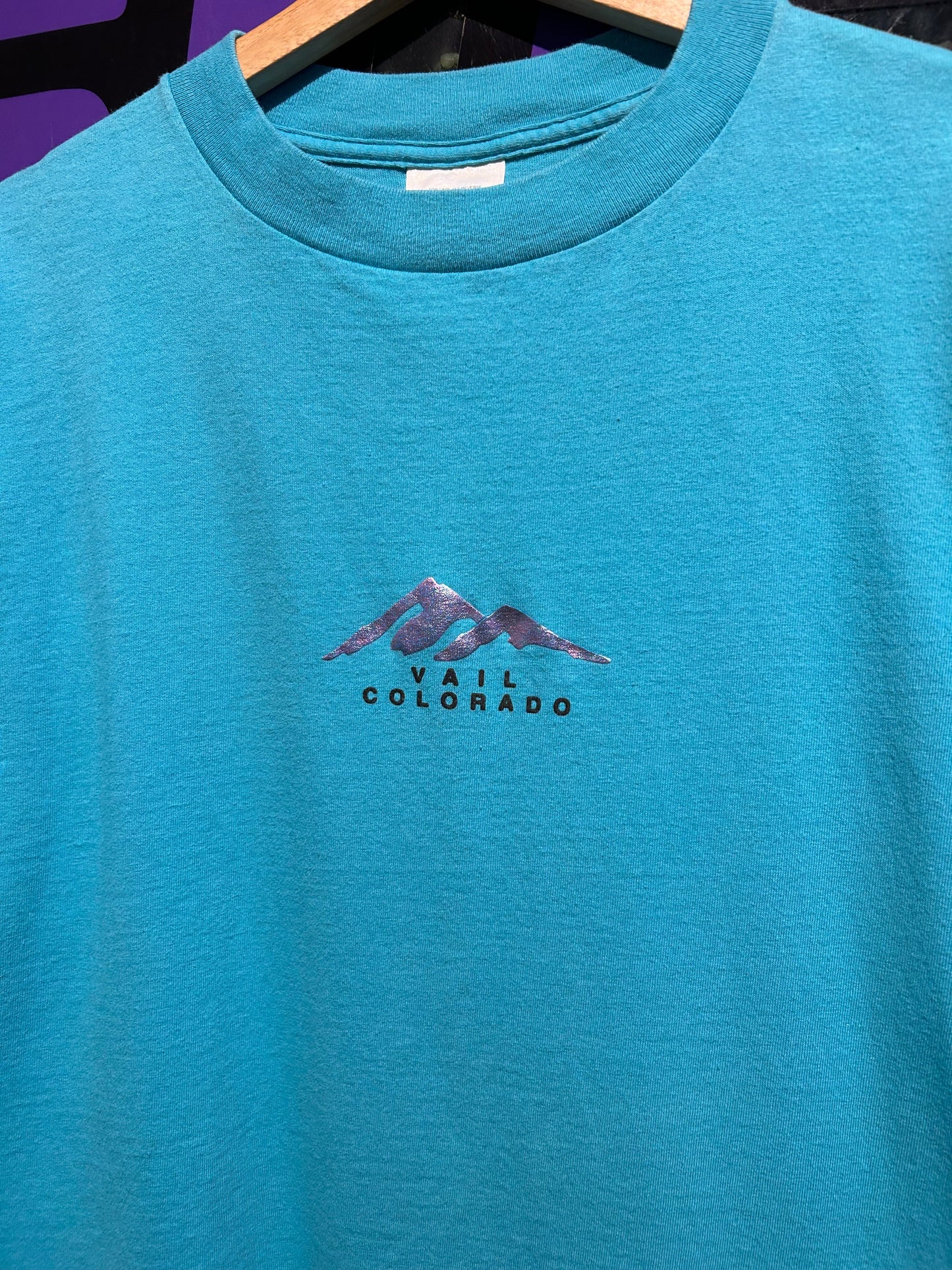 90s Vail Colorado T-Shirt. Size Large